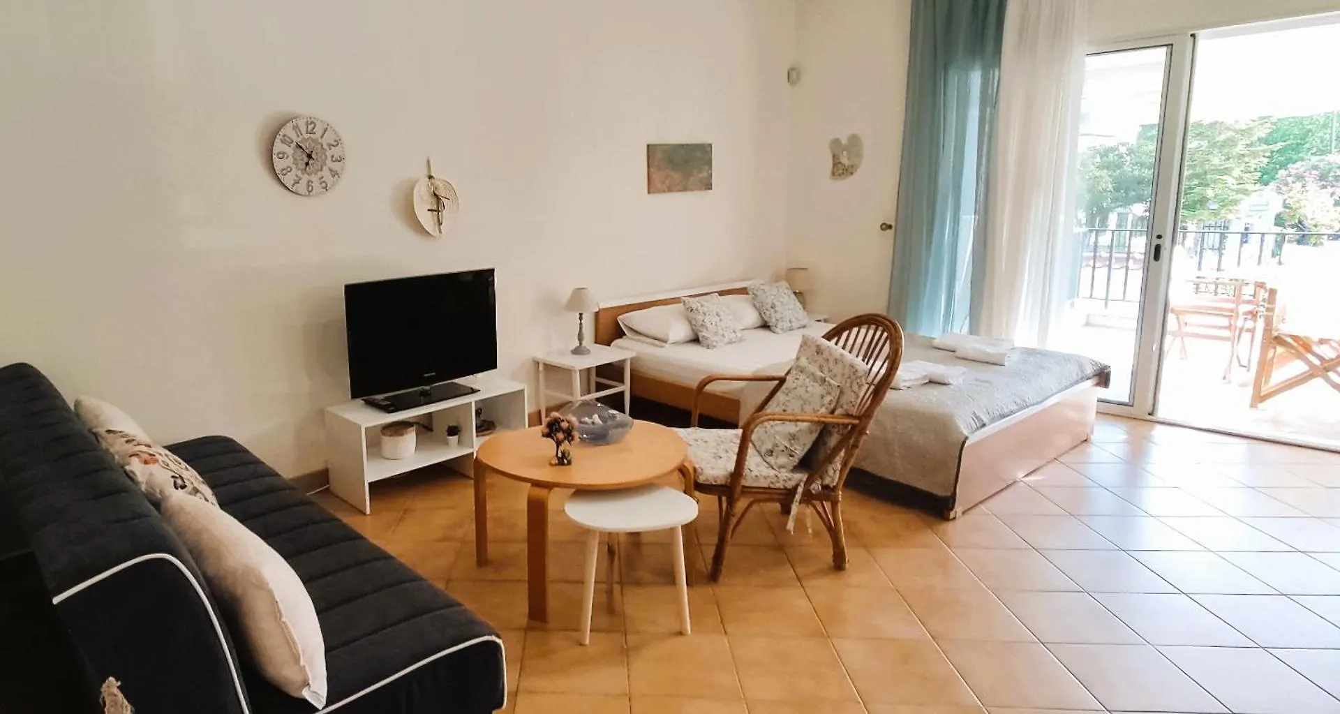 Geoponika Apartments 1-2 Nea Kallikrateia 0*,  Řecko