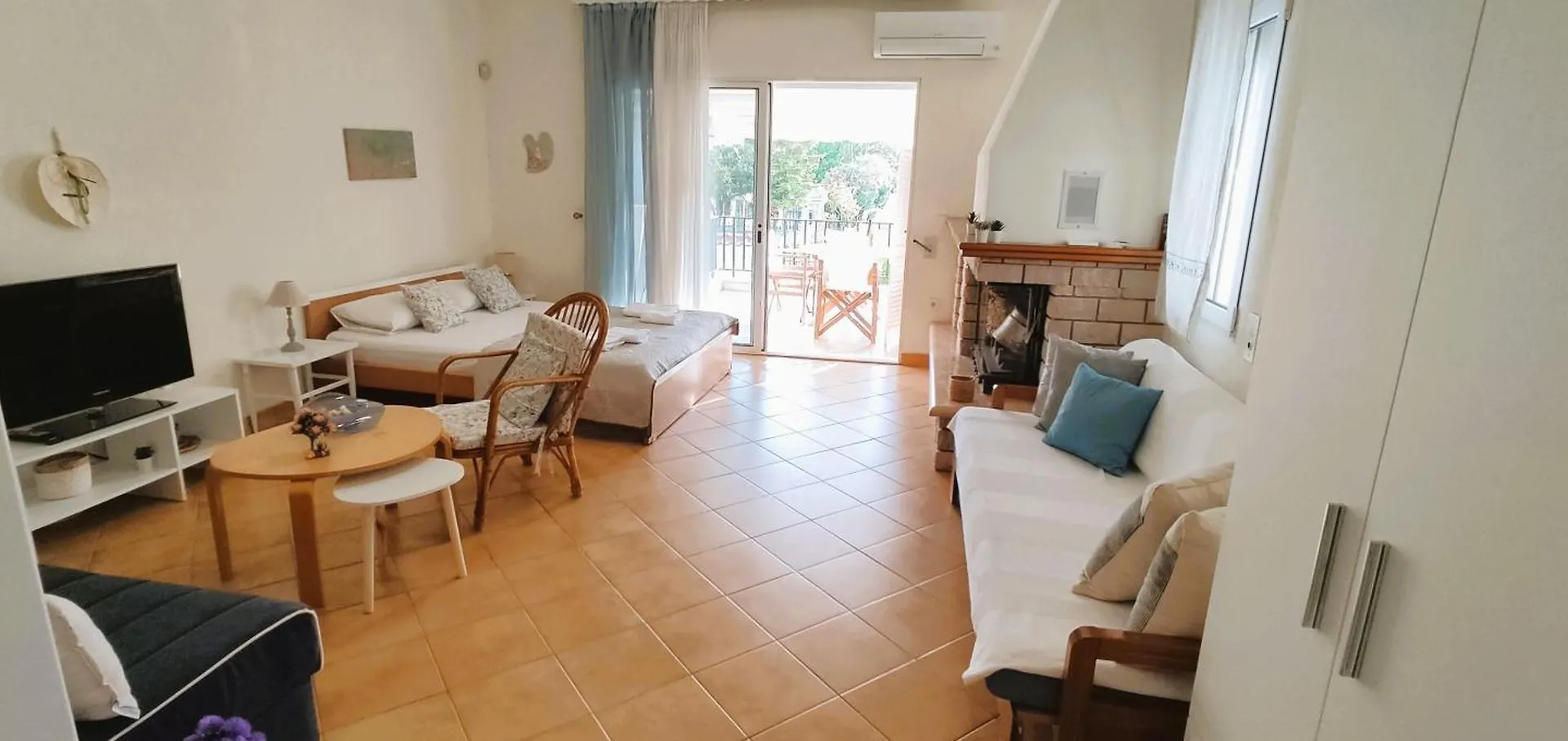 Geoponika Apartments 1-2 Nea Kallikrateia Greece